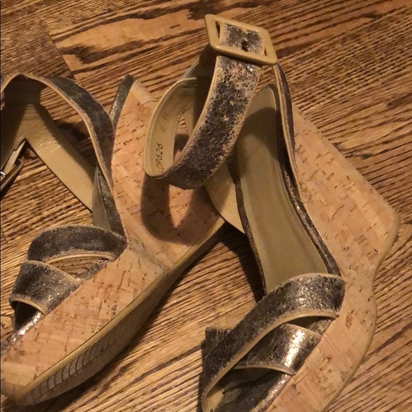 Stuart Weizman wedges - Picture 3 of 3